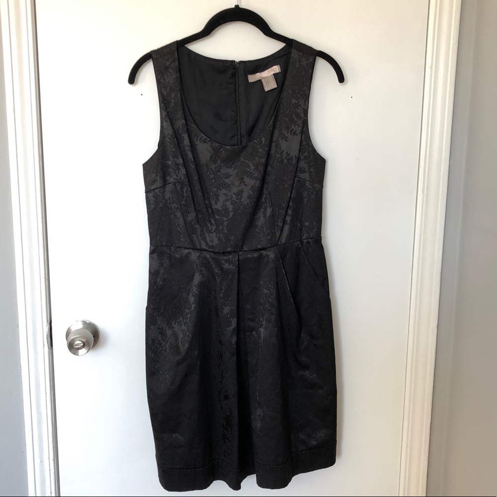 Jacquard Sleeveless Little Black Dress with pockets Size Large